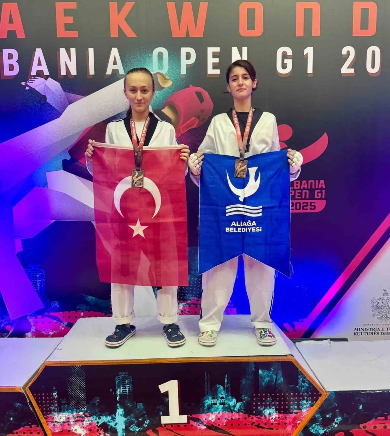 Aliağalı Taekwondocular, Tiran Open'da İki Madalya Kazandı
