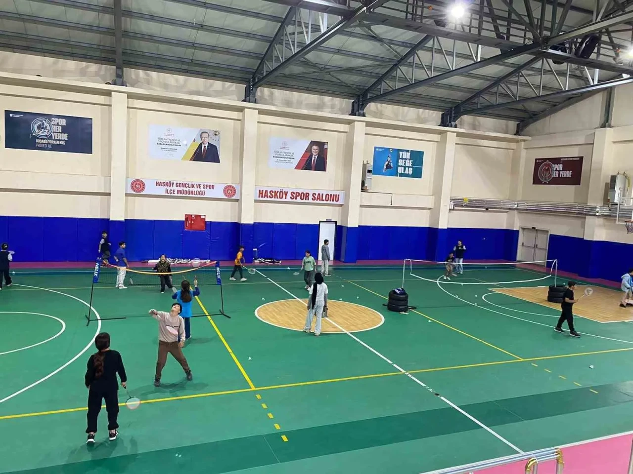 Hasköy’de Badminton Antrenmanları Yoğun Katılımla Devam Ediyor