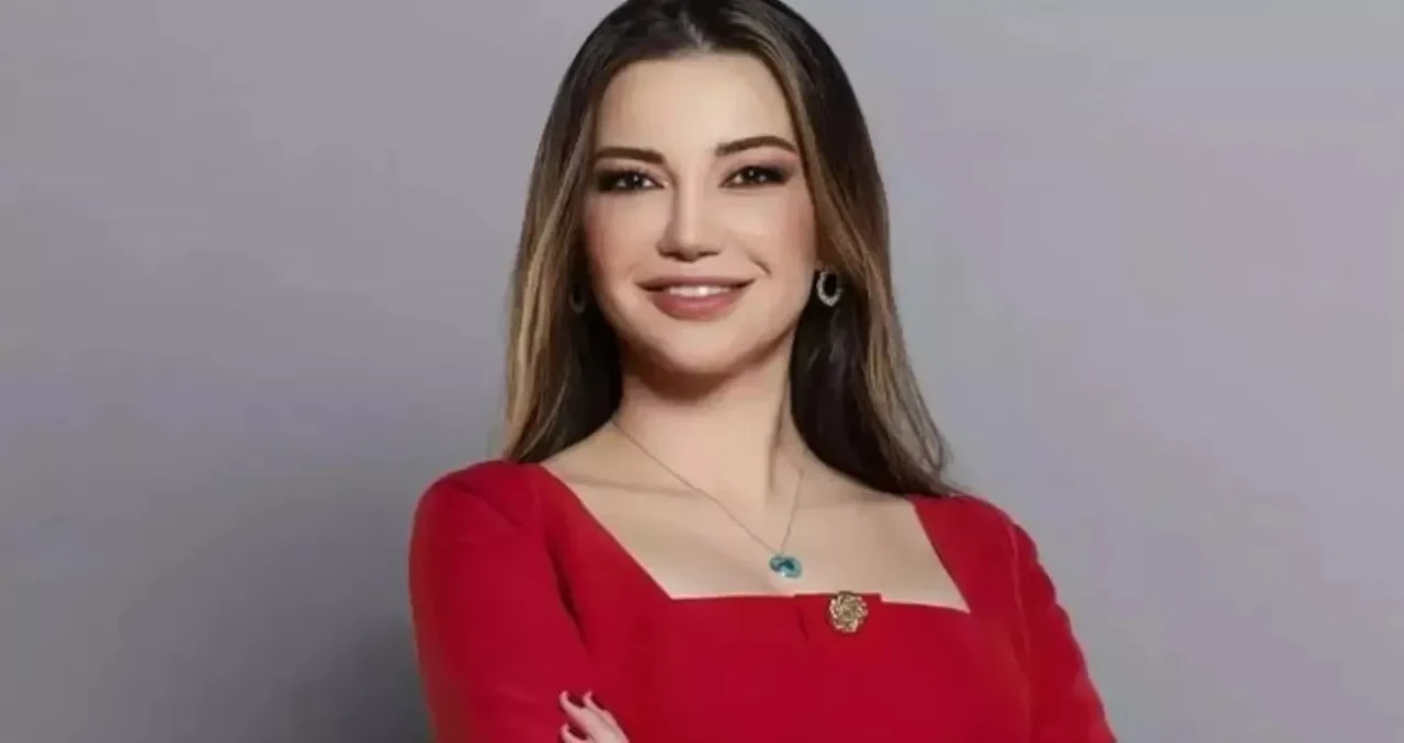 Esra Ezmeci Kimdir? Sunucu Esra Ezmeci'nin Hayatı ve Kariyeri
