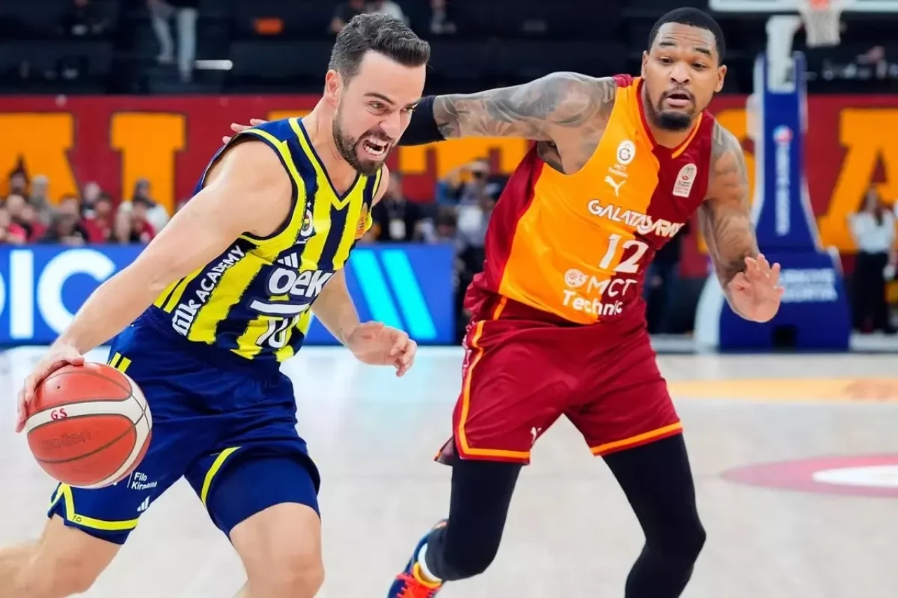 Fenerbahçe Beko, Galatasaray MCT Technic'i Deplasmanda Yenerek Öne Geçti