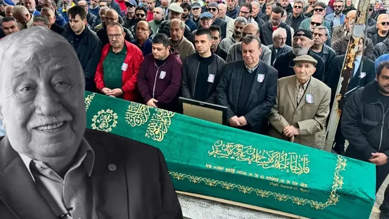 Süper Baba'nın Fiko'su Şevket Altuğ, Usta Oyuncu Ahmet Gülhan'ın Cenazesinde Görüntülendi