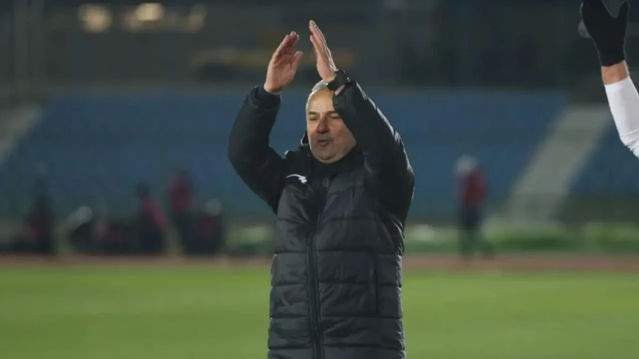 Son Dakika İsmail Kartal İran'da bunu da başardı! Kartal'a büyük onur... Gündem oldu - Fenerbahçe Haberleri