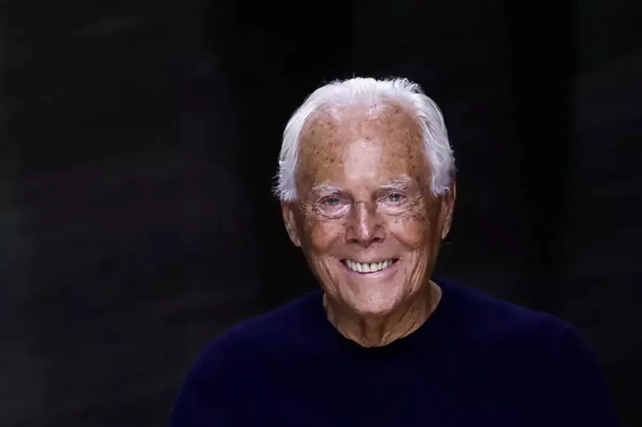 Ünlü Moda Tasarımcısı Giorgio Armani Hayatını Kaybetti