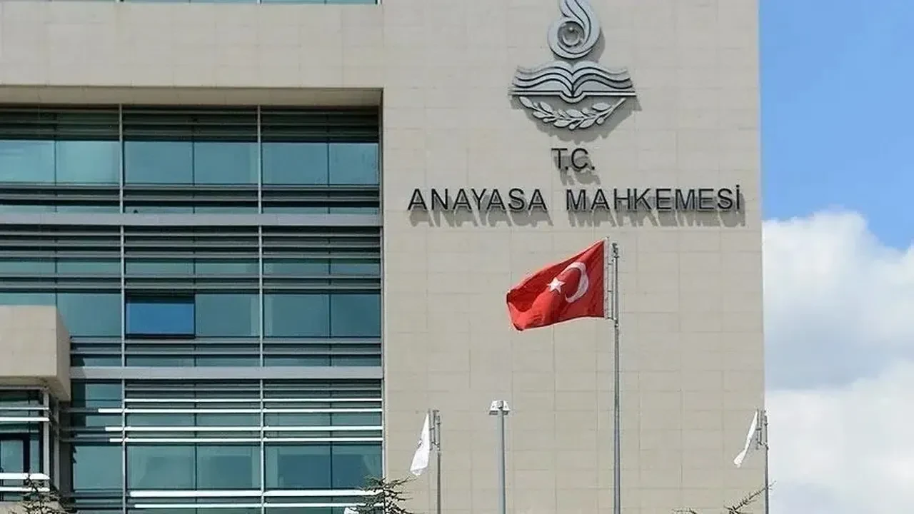 Anayasa Mahkemesi Başvuru Ücreti ve Süreç Hakkında Bilgiler