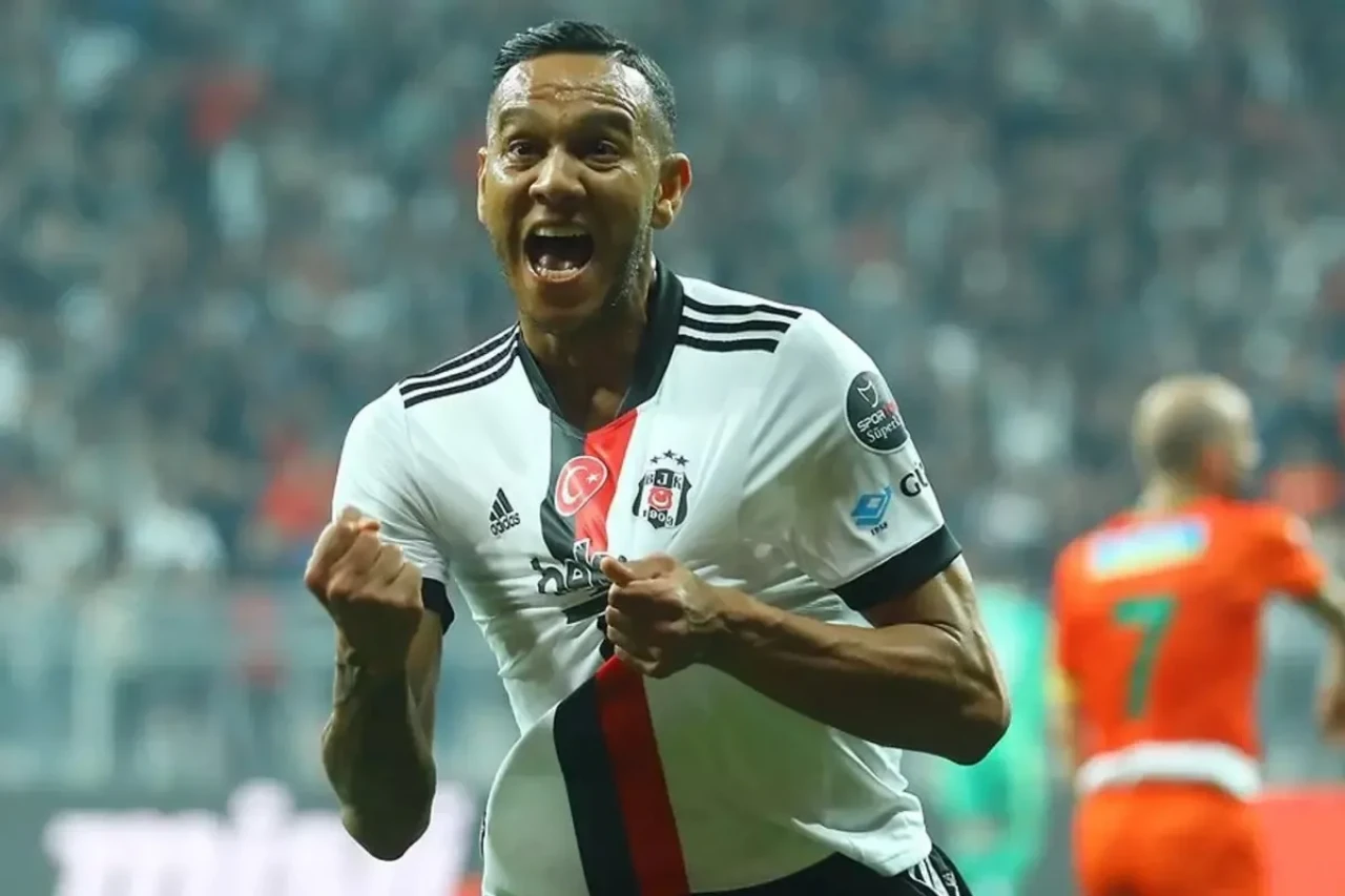 Josef de Souza, Beşiktaş Teknik Ekibinde Yer Almayacağını Açıkladı