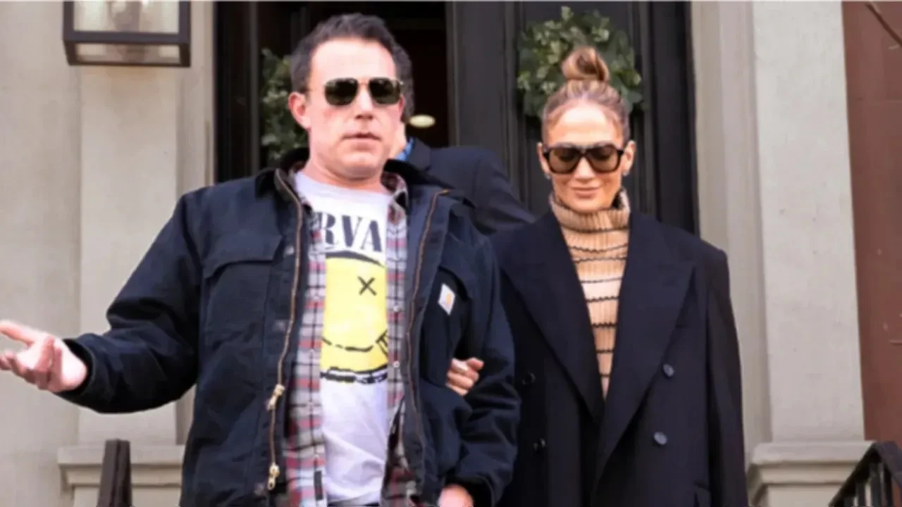 Ben Affleck ve Jennifer Lopez Malikânelerini Satamayınca İndirime Gitti