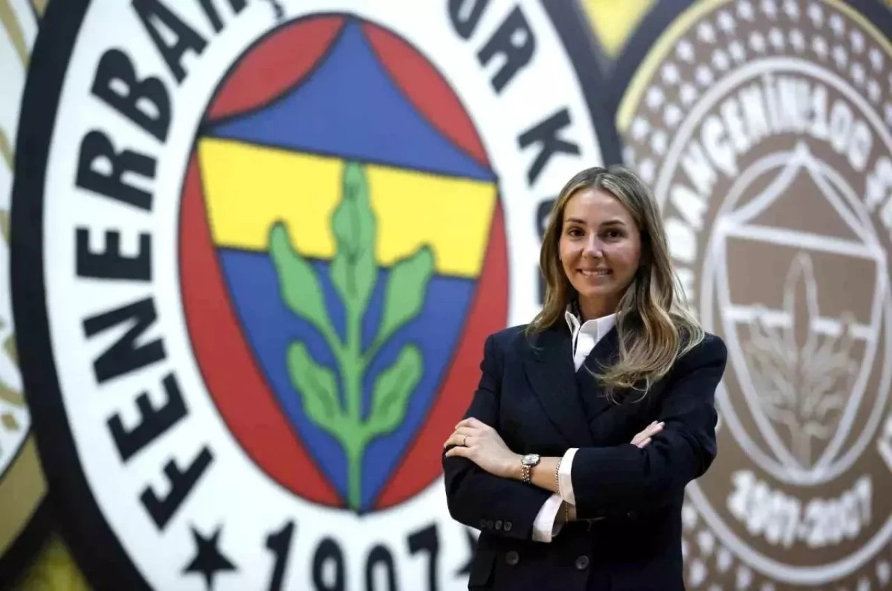 Fenerbahçe Kadın Voleybol Takımı'nın Yeni Menajeri Ecem Türker Kavaz Oldu