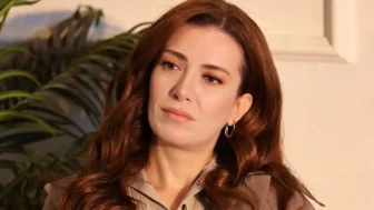 Elit Andaç Çam Kimdir? ODTÜ Mezunu Oyuncunun Sahneden Ekrana Uzanan Başarı Hikayesi