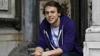 Metin Akdülger Kimdir? Biyografisi ve Hayatı Hakkında Bilgiler