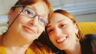Ünlü Oyuncu Nilperi Şahinkaya, Annesini Kaybetti