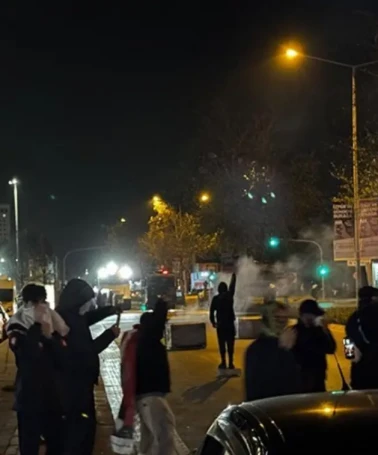 Son Dakika İzmir’de İmamoğlu eylemlerinde 4’üncü günde de müdahale edildi