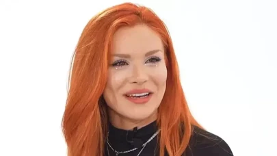 Feride Hilal Akın Kimdir? Dizi ve Müzik Kariyeri