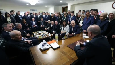 Meclis'te Siyasi Liderlerle Önemli Görüşme