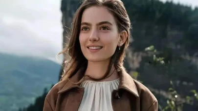 Taşacak Bu Deniz Eleni Kimdir, Kaç Yaşında?