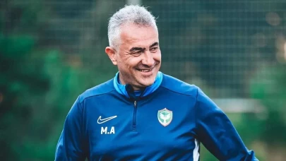 Bursaspor'un Yeni Teknik Direktörü Mehmet Altıparmak Kimdir?