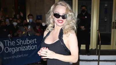 Pamela Anderson'dan Şaşırtan Değişim
