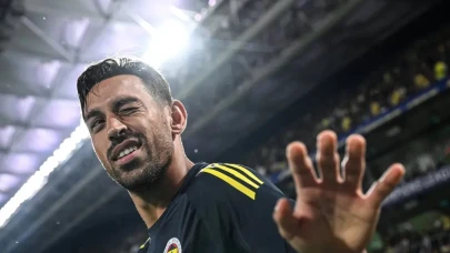 Fenerbahçe’de İrfan Can Kahveci'nin Geleceği Merak Ediliyor