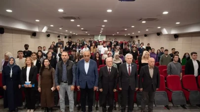 Cumhuriyetin 102. Yılına Özel Konferans Düzenlendi