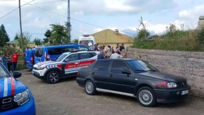 Trabzon'da Eşini Bıçaklayıp Tüfekle Vurarak Öldüren Şahıs Kaçtı