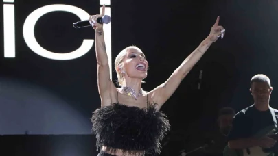 İrem Derici Söke’de Coşkulu Bir Konser Verdi
