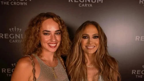 Seda Bakan'dan Büyük İtiraf: Jennifer Lopez ile Fotoğraf İçin 1 Milyon TL İddiası