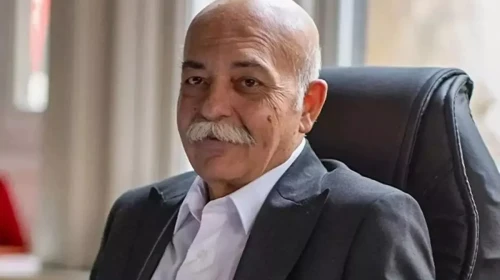 Usta Oyuncu Settar Tanrıöğen, Kedisiyle Birlikte İki Oda Bir Salon Evde Yaşıyor