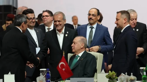 Erdoğan, Doha Zirvesi’nde İsrail’in Saldırılarını Sert Bir Dille Eleştirdi