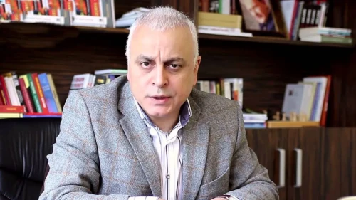 Merdan Yanardağ Kimdir? Muhalif Kimliğiyle Tanınan Gazeteci Gözaltına Alındı