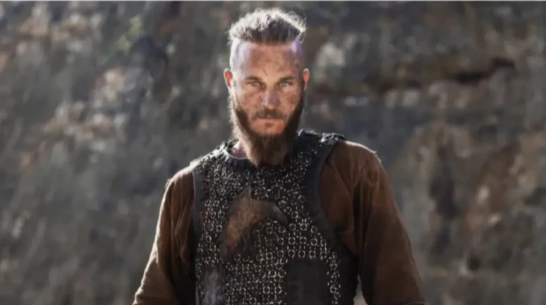 Vikings'in Yıldızı Travis Fimmel Bodrum'u Tercih Etti