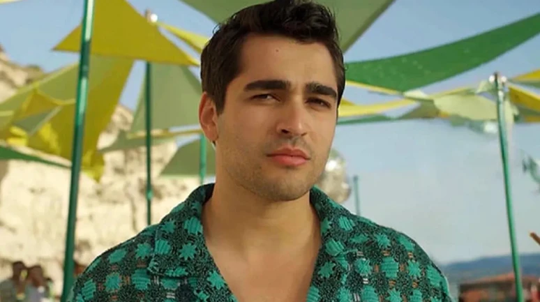 Mert Ramazan Demir: Kimdir, Boyu ve Kilosu Nedir? Hangi Dizilerde Rol Aldı?