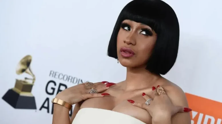 Rap Şarkıcısı Cardi B Kimdir? Belcalis Marlenis Almanzar Nereli? İşte Gerçek Adı ve Biyografisi
